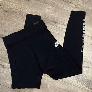 Nike leggings